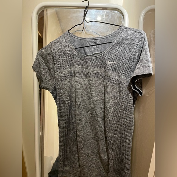 Nike sports shirts (2 shirts together) - Picture 2 of 6